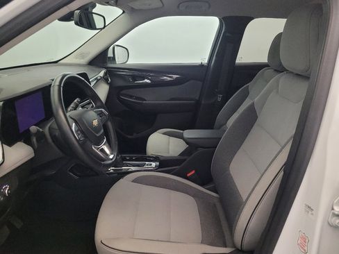 Used 2024 Chevrolet TrailBlazer LT w/ Convenience Package FWD image 17