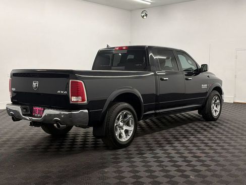 Used 2018 RAM 1500 Laramie AWD/4WD image 9