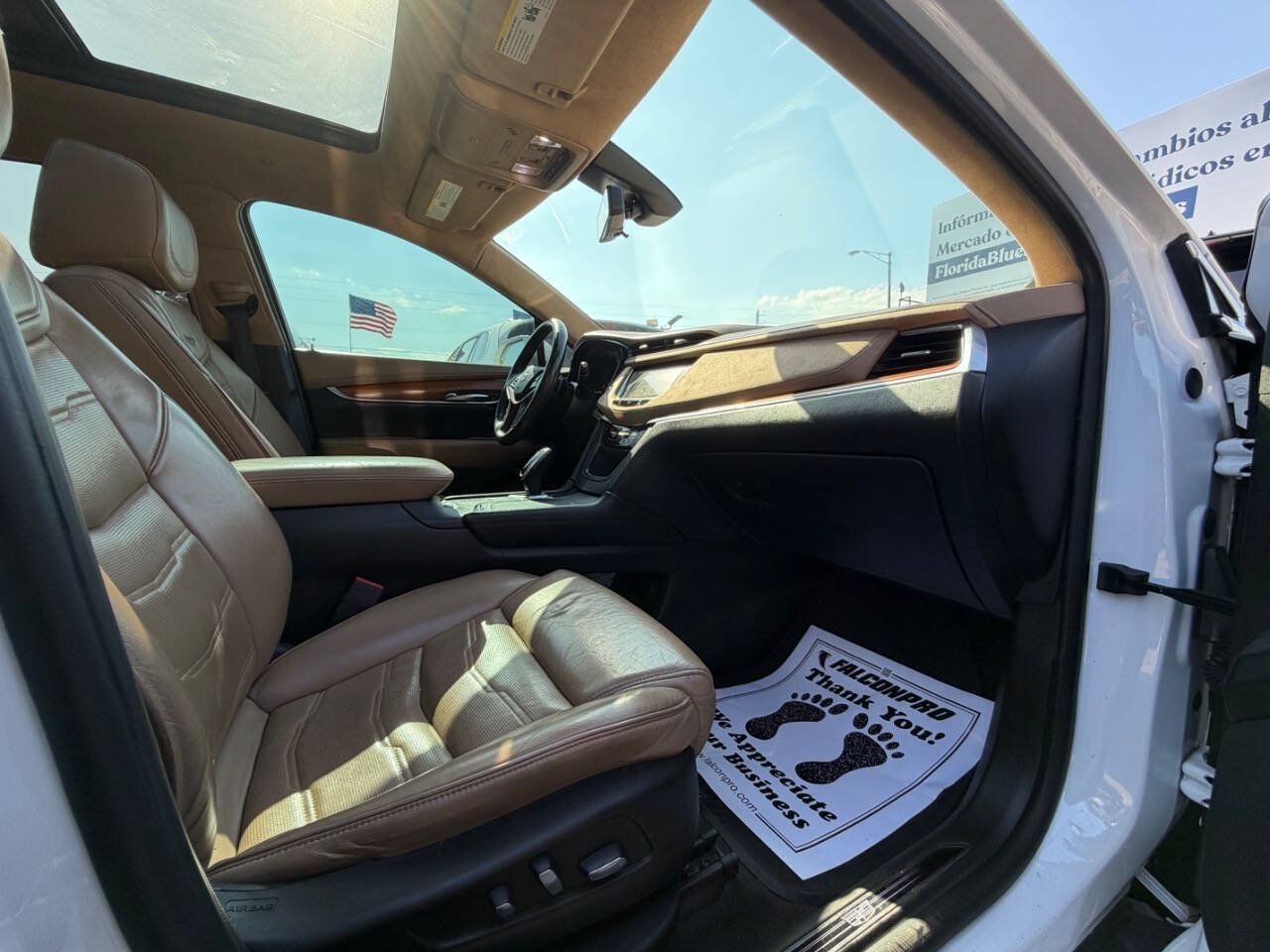 Used 2017 Cadillac XT5 Platinum w/ Driver Assist Package AWD/4WD image 25