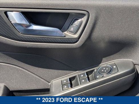 Certified 2023 Ford Escape ST-Line w/ Equipment Group 301A FWD image 11