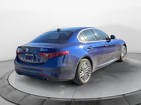 Used 2018 Alfa Romeo Giulia Ti w/ Quick Order Package 22X Lusso image 5