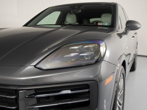 New 2026 Porsche Cayenne E-Hybrid image 14