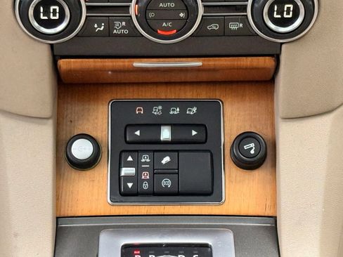 Used 2014 Land Rover LR4 HSE AWD/4WD image 45