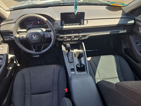 Certified 2025 Honda Accord LX image 17
