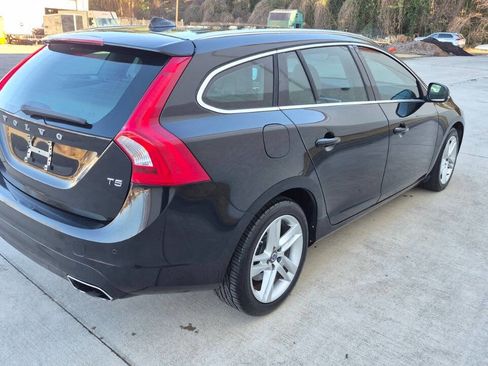 Used 2015 Volvo V60 T5 Premier image 7