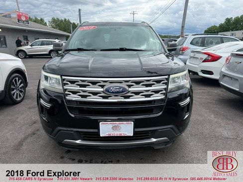 Used 2018 Ford Explorer XLT AWD/4WD image 8