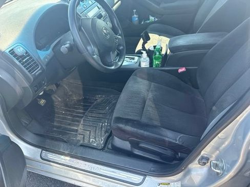 Used 2010 Nissan Altima 2.5 S FWD image 7