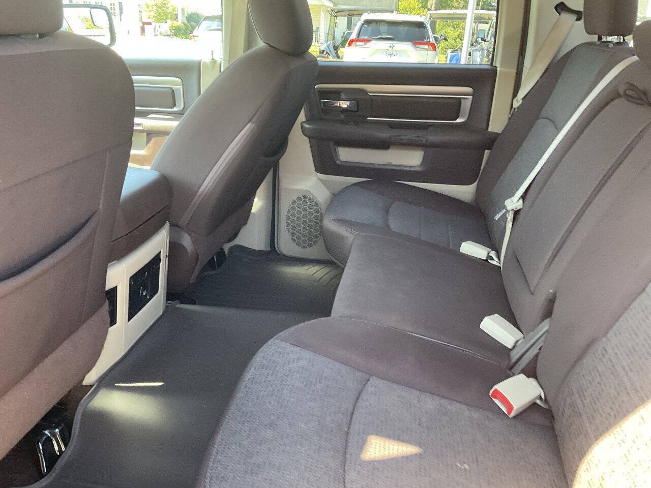 Used 2015 RAM 1500 Big Horn AWD/4WD image 13