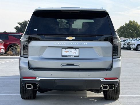 New 2026 Chevrolet Suburban High Country image 6