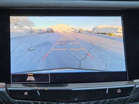 Used 2022 Cadillac XT6 Premium Luxury image 12