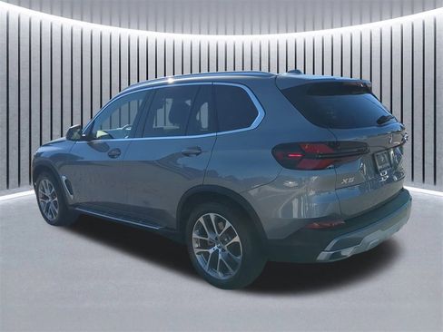 Certified 2025 BMW X5 sDrive40i w/ Climate Comfort Package image 7