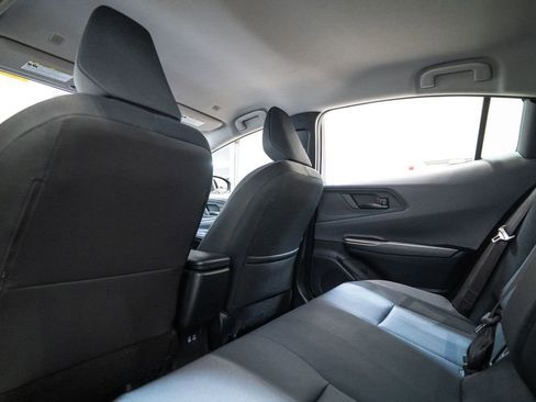 Used 2025 Toyota Prius LE image 14