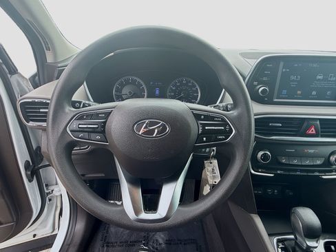 Used 2019 Hyundai Santa Fe SE FWD image 8