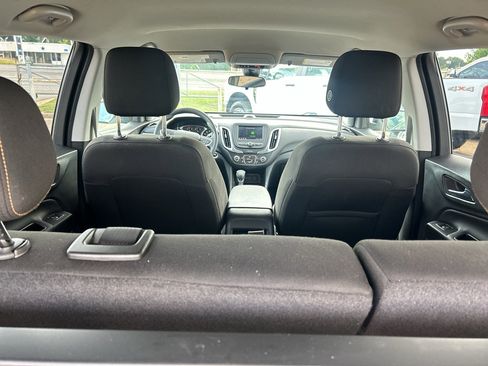 Used 2022 Chevrolet Equinox LT FWD image 14