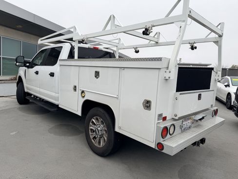 Used 2022 Ford F250 XL w/ STX Appearance Package image 3