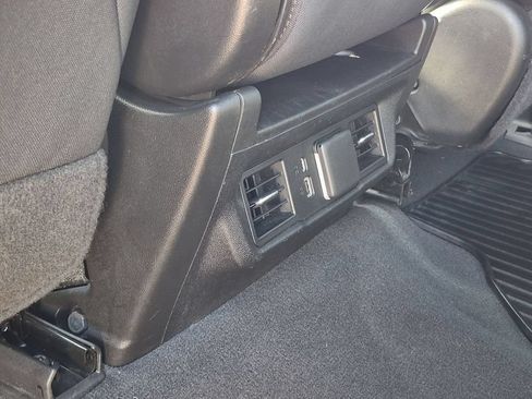 Used 2023 Chevrolet Silverado 1500 LT AWD/4WD image 21
