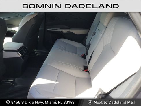 Used 2023 Lexus RX 350 Premium image 11