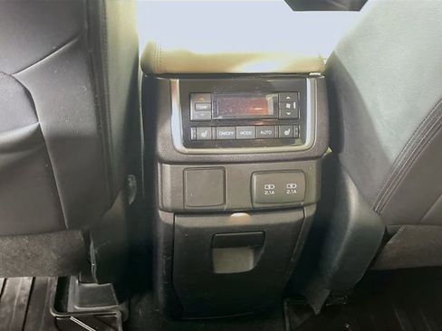 Used 2019 Subaru Ascent Limited w/ Popular Package #3 AWD/4WD image 26