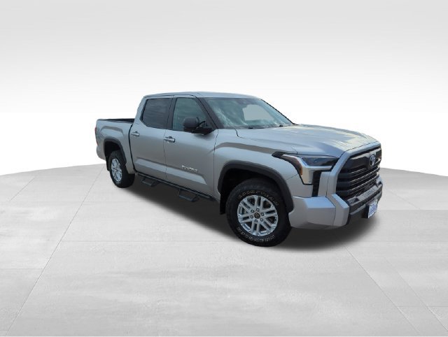 Used 2024 Toyota Tundra SR5 w/ SR5 Premium Package AWD/4WD image 9