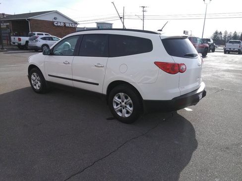 Used 2012 Chevrolet Traverse LS image 5