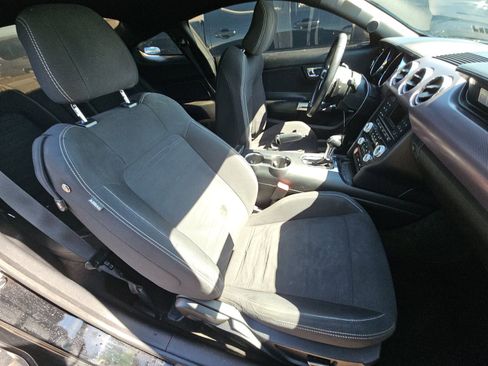 Used 2017 Ford Mustang Coupe image 15