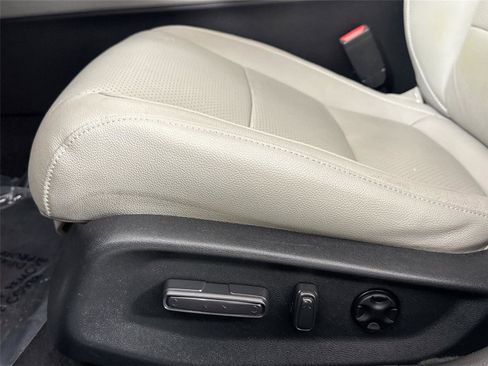 Used 2019 Honda Accord EX image 27