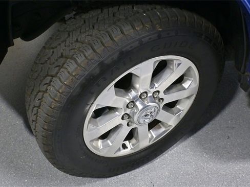 Used 2020 RAM 3500 Laramie image 12