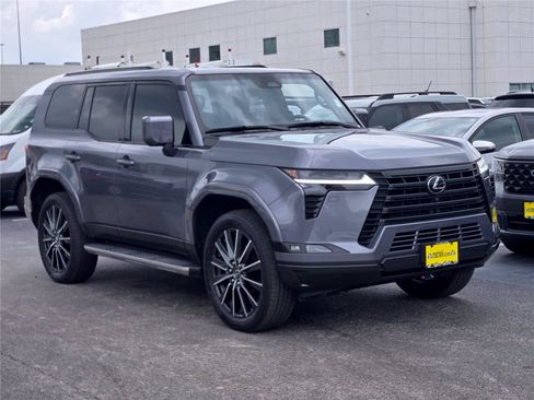 Used 2025 Lexus GX 550 w/ Accessory Package (2T) AWD/4WD image 3
