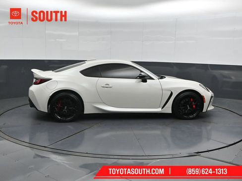 Used 2025 Toyota GR86 Premium w/ Performance Package RWD image 3