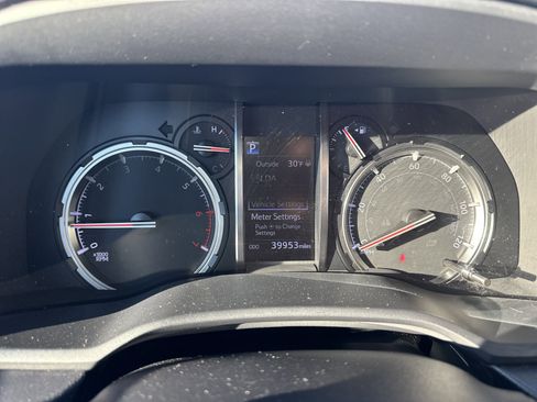 Used 2021 Toyota 4Runner TRD Off-Road Premium image 16