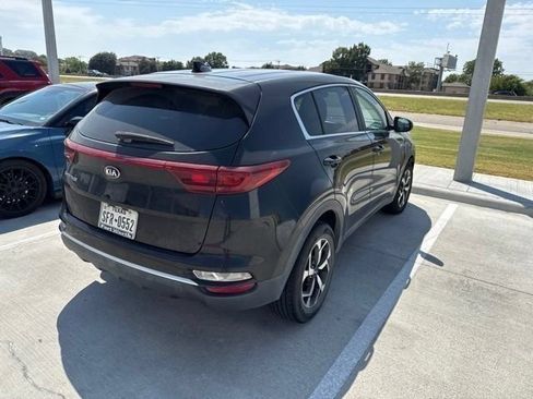 Used 2021 Kia Sportage LX AWD/4WD image 8