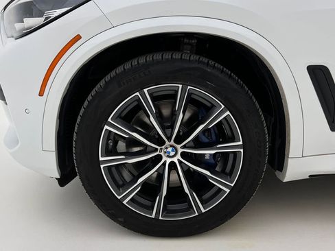 Used 2021 BMW X5 xDrive40i w/ M Sport Package image 26