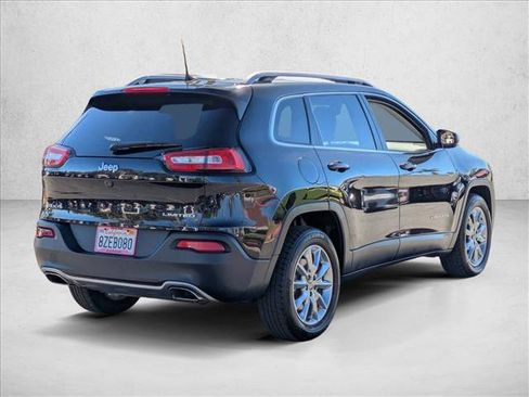 Used 2016 Jeep Cherokee Limited image 5