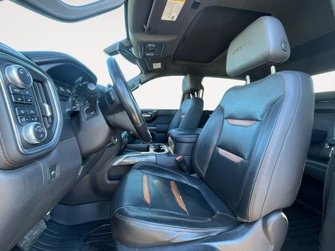 Used 2019 GMC Sierra 1500 AT4 w/ AT4 Premium Package image 9