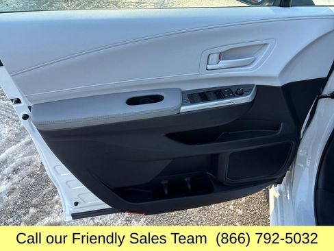 New 2026 Toyota Sienna LE image 10