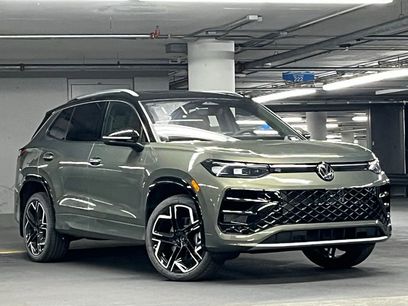 New 2026 Volkswagen Tiguan SEL R-Line