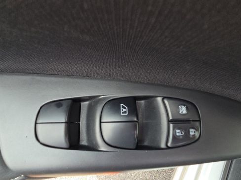 Used 2019 Nissan Sentra S w/ Appearance Package FWD image 26