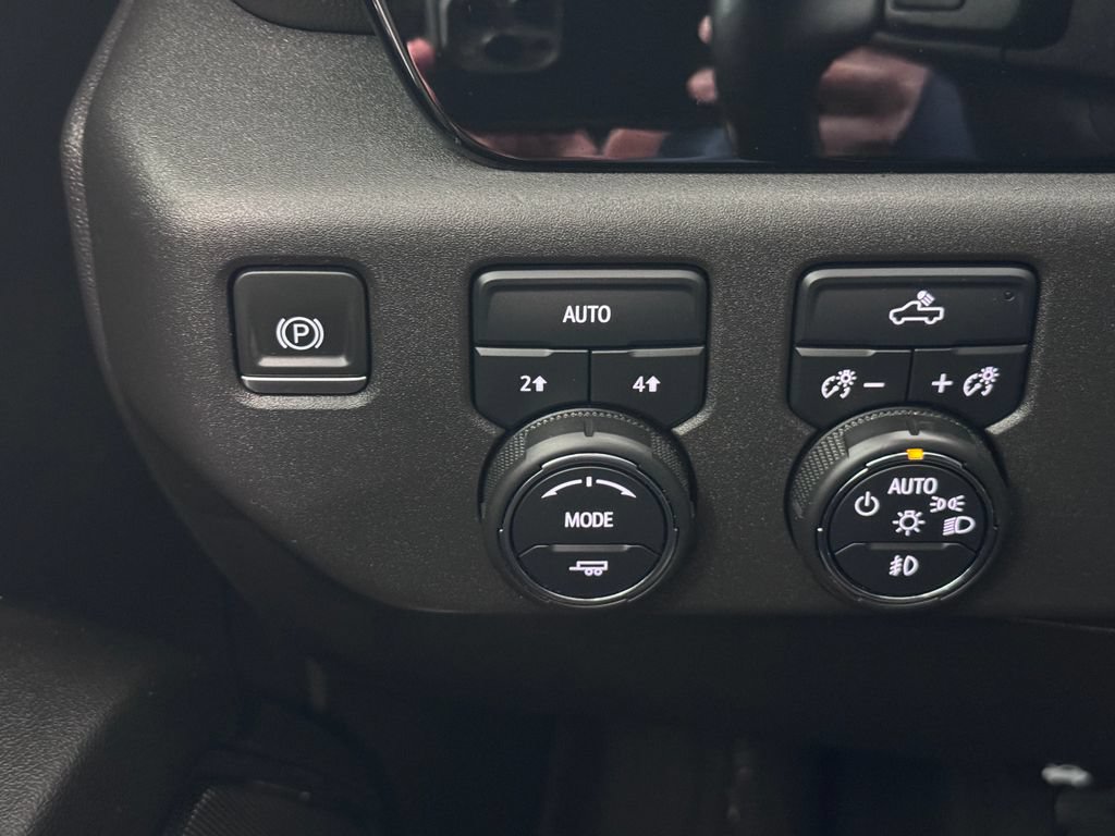 Certified 2023 Chevrolet Silverado 1500 RST w/ Protection Package AWD/4WD image 25