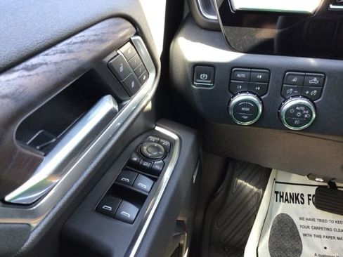 New 2026 GMC Sierra 2500 SLT AWD/4WD image 11