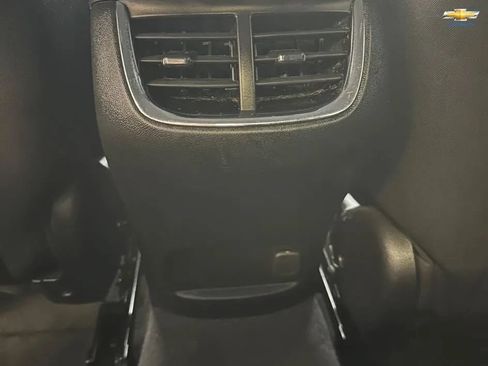 Used 2021 Chevrolet Malibu LT FWD image 18