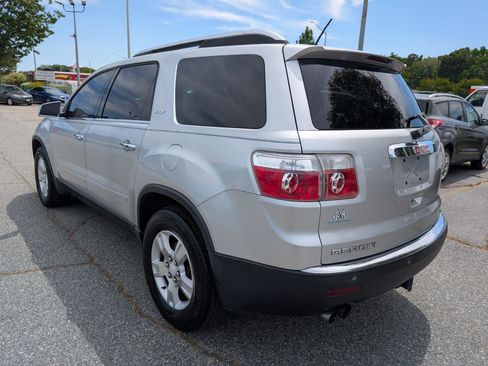 Used 2009 GMC Acadia SLT w/ Visibility Package AWD/4WD image 4