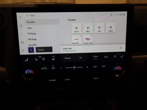 Used 2024 Lexus GX 550 image 38