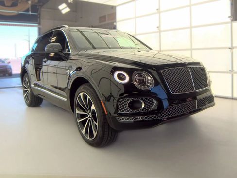 Used 2018 Bentley Bentayga AWD/4WD image 3