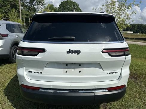 Used 2023 Jeep Grand Cherokee L Limited AWD/4WD image 4