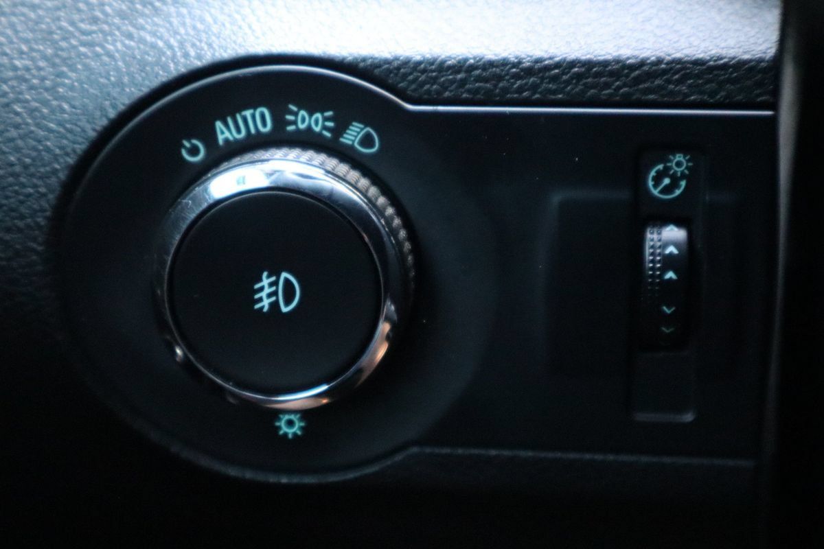 Used 2014 Chevrolet Camaro LT RWD image 24