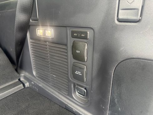 Used 2025 Ford Expedition Platinum AWD/4WD image 60