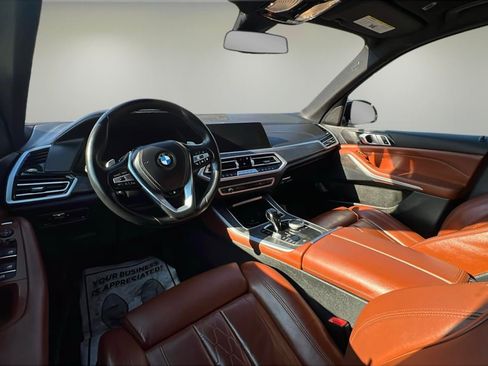 Used 2022 BMW X5 xDrive40i w/ Premium Package image 9