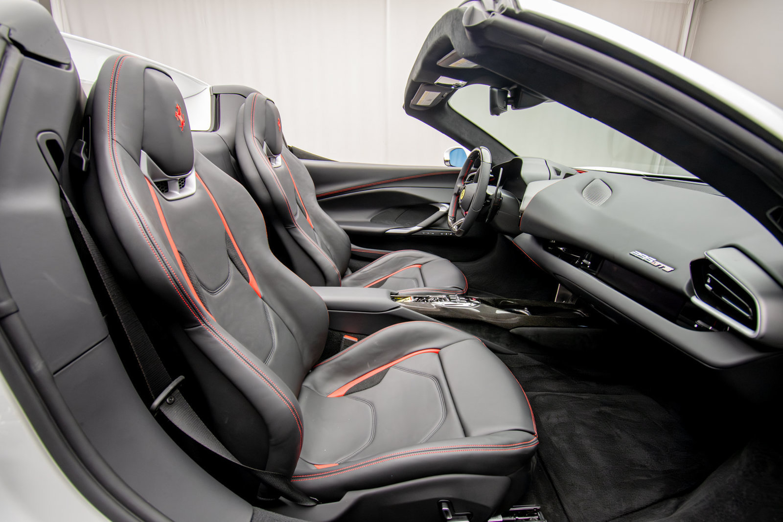 Used 2025 Ferrari 296 GTS RWD image 21