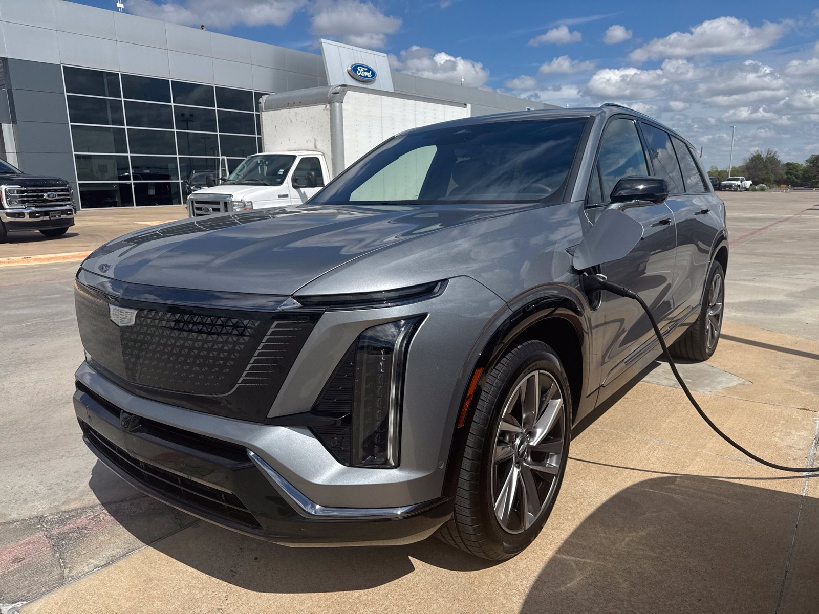 Used 2026 Cadillac Vistiq Sport w/ LPO, Floor Liner Package AWD/4WD image 6