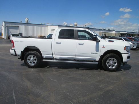Used 2024 RAM 2500 Big Horn w/ Sport Appearance Package AWD/4WD image 4